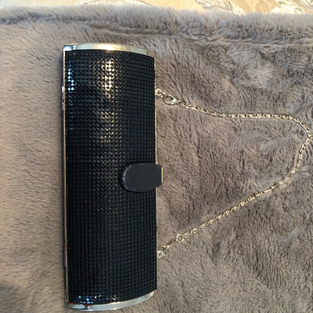 HYPE Navy Clutch